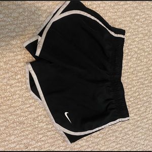 Nike dry fit girls size small